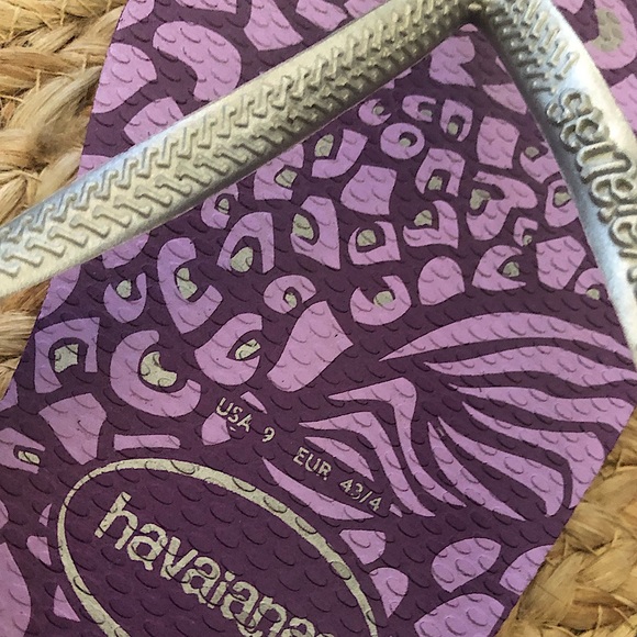 Havaianas Slim Animal Print Flip Flops - Picture 6 of 7
